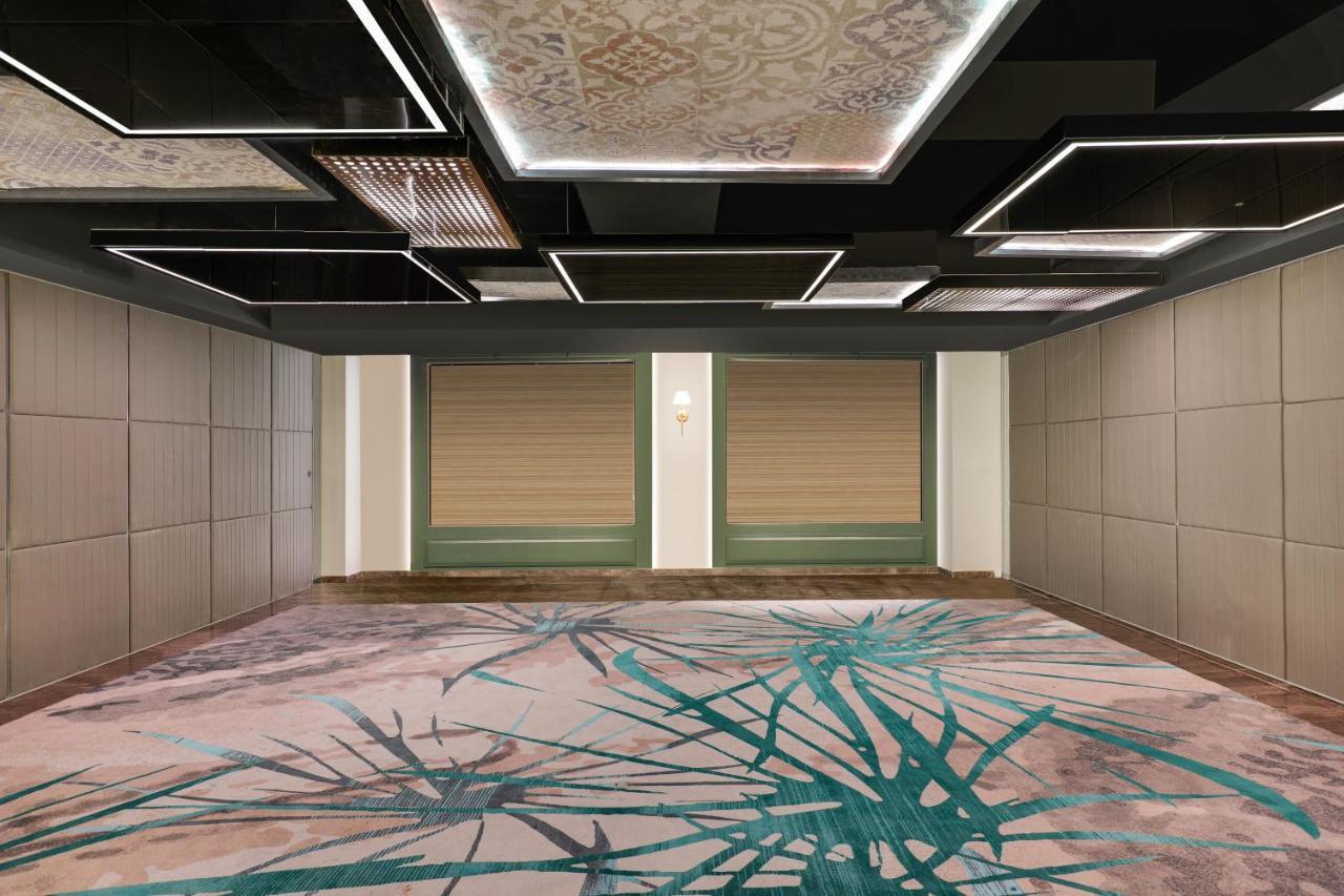 Lemon Tree Hotel, Hisar Bagian luar foto